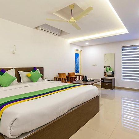 Hotel Treebo Trend Airport Avenue Plaza Cochin Airport Kochi Zewnętrze zdjęcie