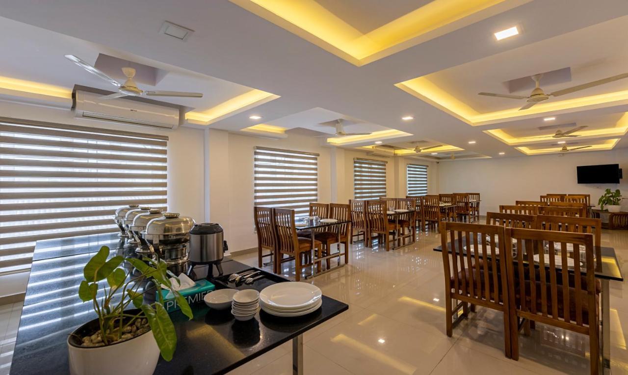 Hotel Treebo Trend Airport Avenue Plaza Cochin Airport Kochi Zewnętrze zdjęcie
