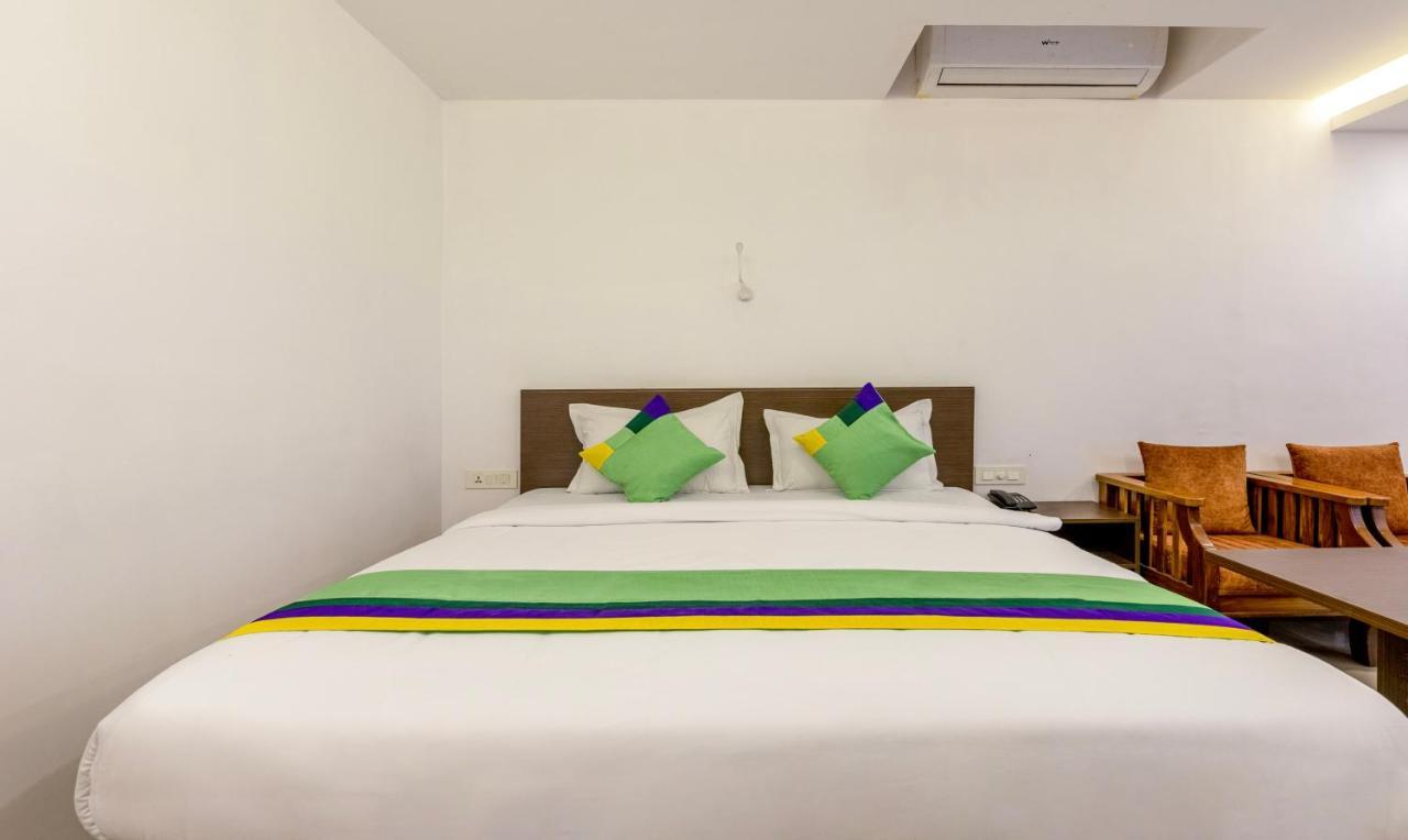 Hotel Treebo Trend Airport Avenue Plaza Cochin Airport Kochi Zewnętrze zdjęcie