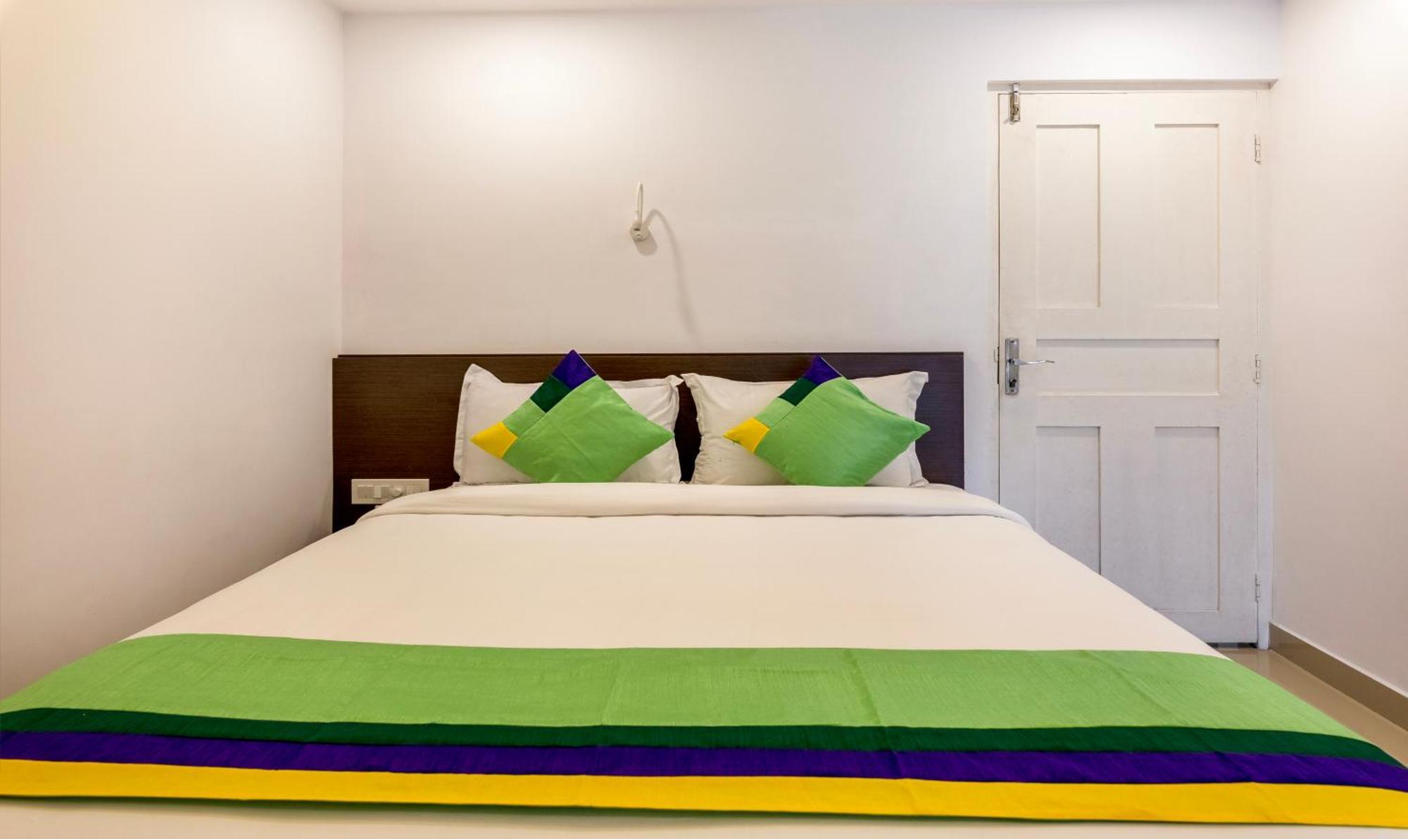 Hotel Treebo Trend Airport Avenue Plaza Cochin Airport Kochi Zewnętrze zdjęcie
