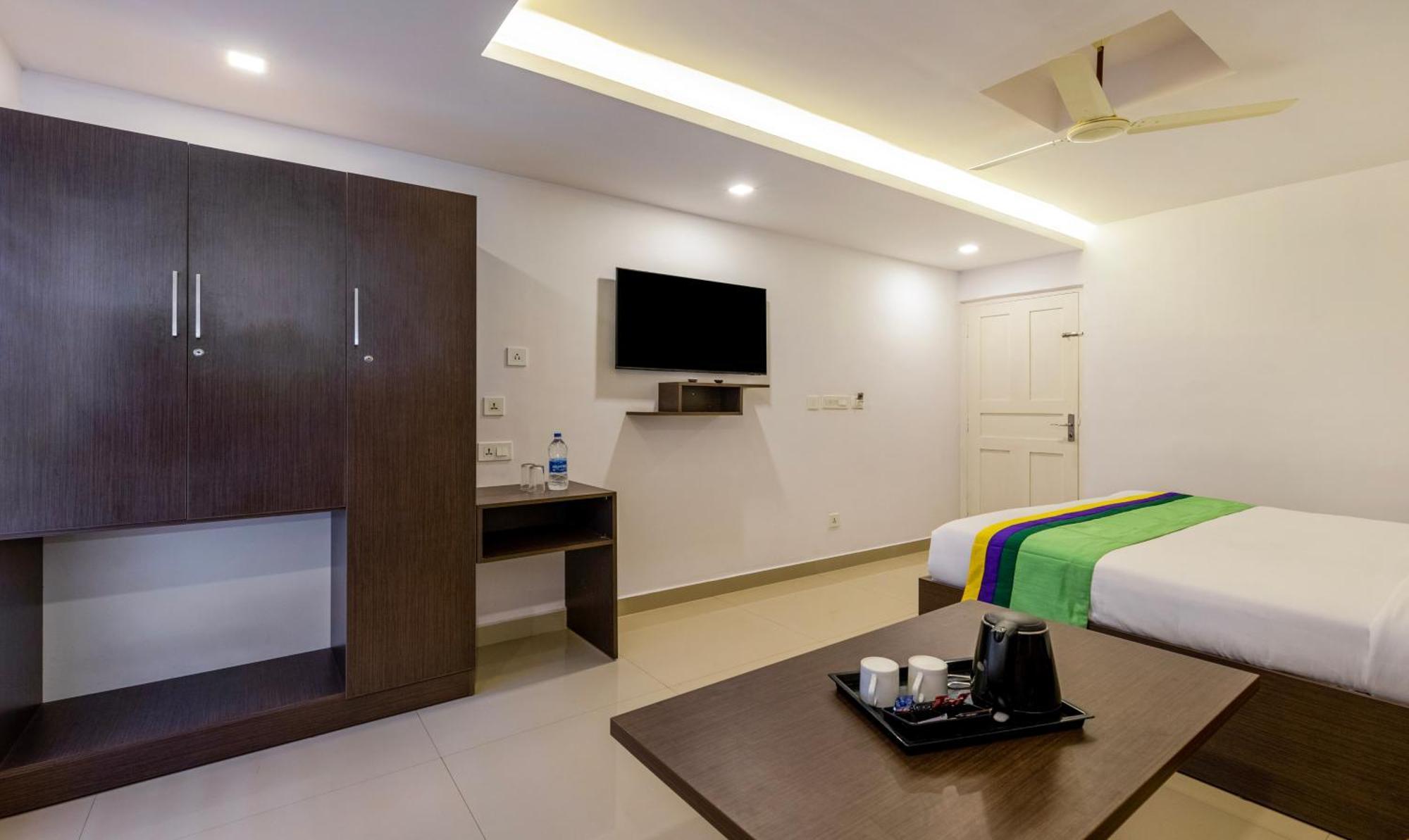 Hotel Treebo Trend Airport Avenue Plaza Cochin Airport Kochi Zewnętrze zdjęcie
